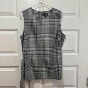 Le Château Gray Plaid Sleeveless Blouse – Classic Workwear Top Large